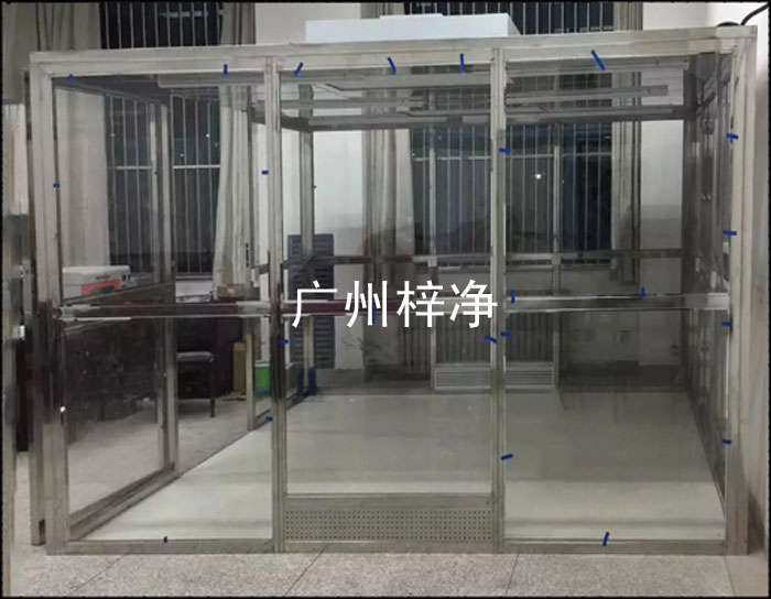 使用百級(jí)潔凈棚比較多的客戶，會(huì)選用千級(jí)潔凈棚，或萬(wàn)級(jí)潔凈棚，少量客戶會(huì)選用百級(jí)或萬(wàn)級(jí)。