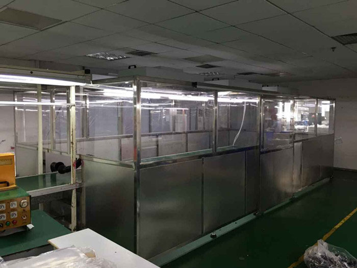 可拓展?jié)崈襞镉址Q為連體凈化棚或者可連接無(wú)塵棚，層流工作棚